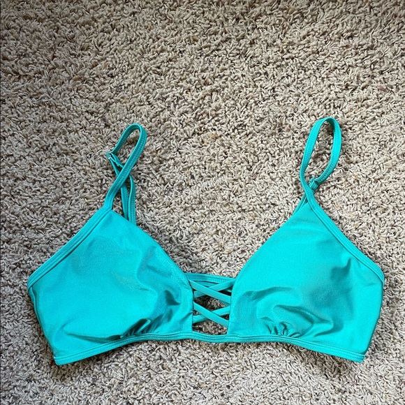 Cupshe Other - NWOT Cupshe Strappy Bikini Top